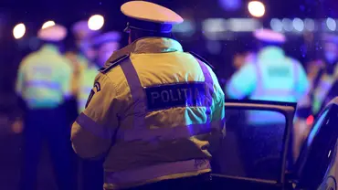 Accident cu masina de politie doi politisti si un alt sofer au ajuns la spital Autospeciala era in misiune